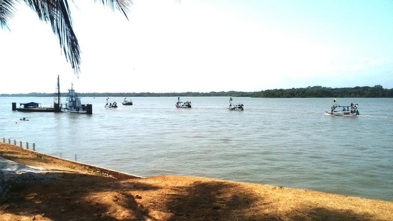 Pousada Ilha Bela Соуре Екстериор снимка